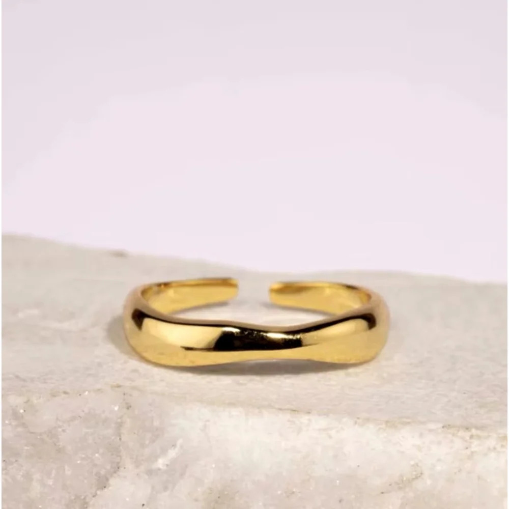 NEW 14k Yellow Gold Plated 925 Silver Wave‎ Stacking Band Ring
